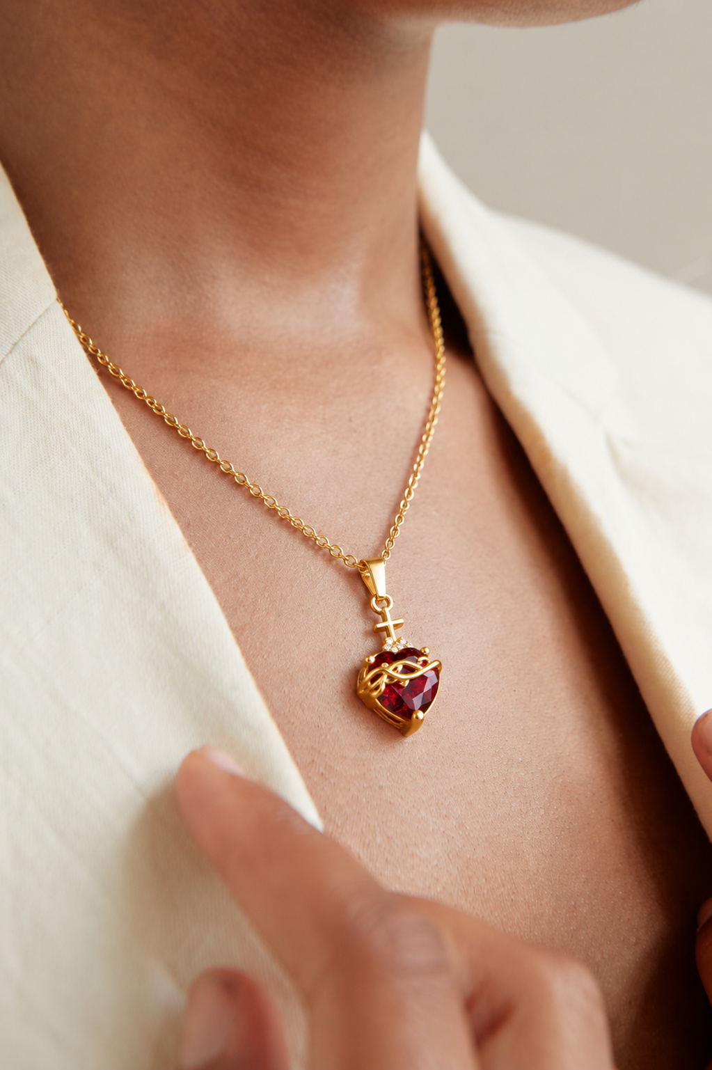 Collar Corazón Sacro – Cruz con Zirconia en Acero Inoxidable 316L