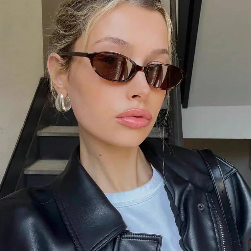 Gafas Sienna Noir – Montura Oval Retro en Leopardo Elegante UV400 2026