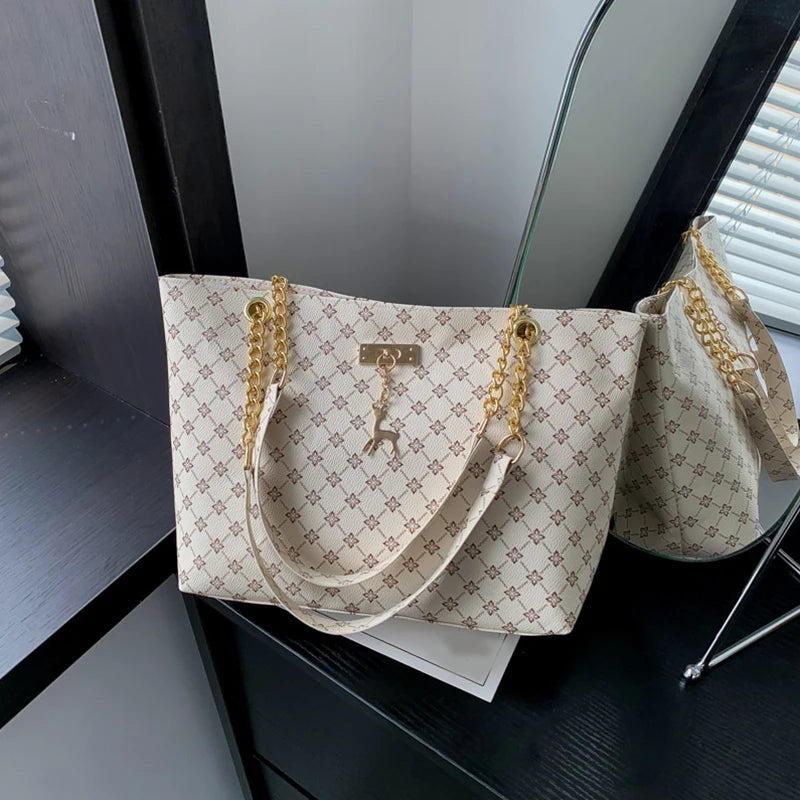 Bolso Bellavienne de Hombro con Gran Capacidad y Acabado de Cuero Suave