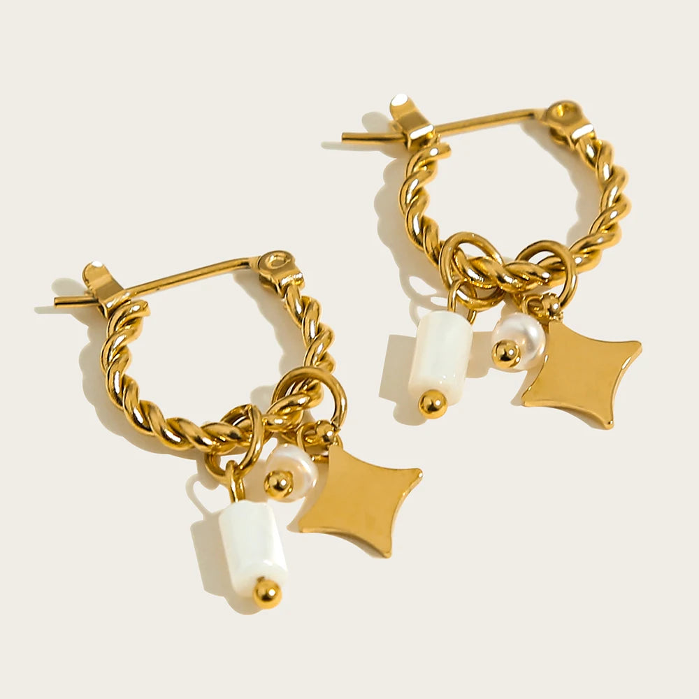 Pendientes Aro – Esencia Esmeralda en Oro 18K