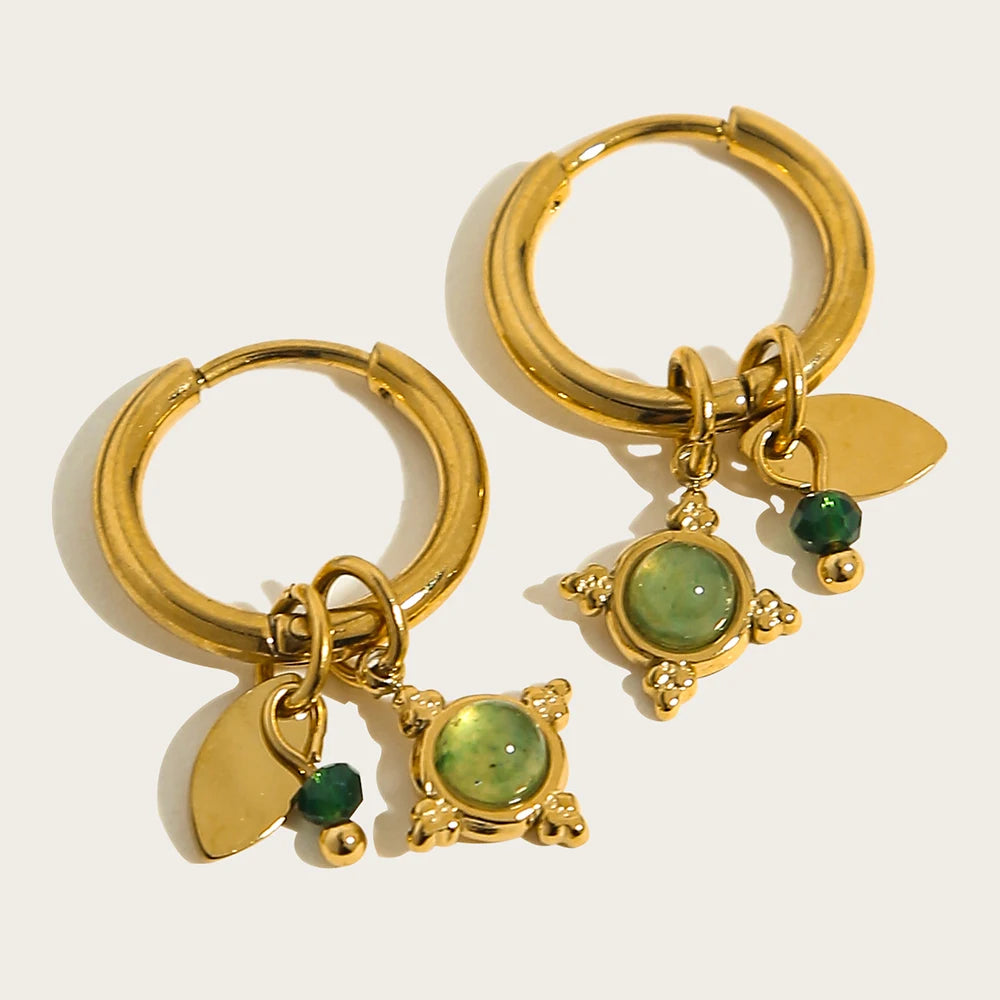 Pendientes Aro – Esencia Esmeralda en Oro 18K
