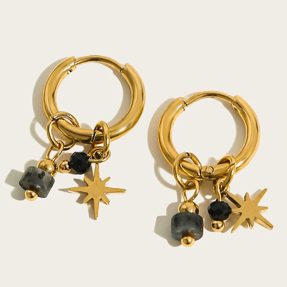 Pendientes Aro – Esencia Esmeralda en Oro 18K